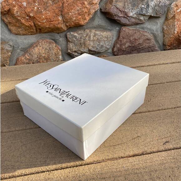 Tribute Pumps Yves Saint Laurent High Heels - Picture 12 of 13